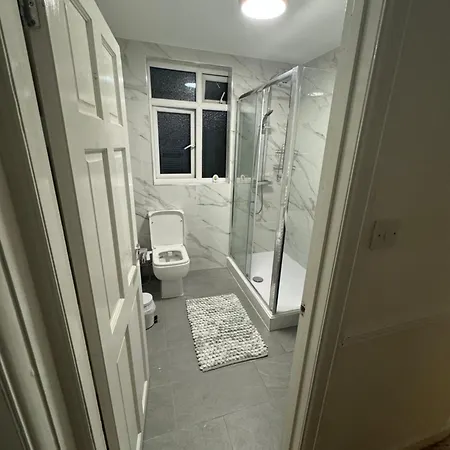 Elegant Estates Humble Abode Room 2 Manchester Esterno foto