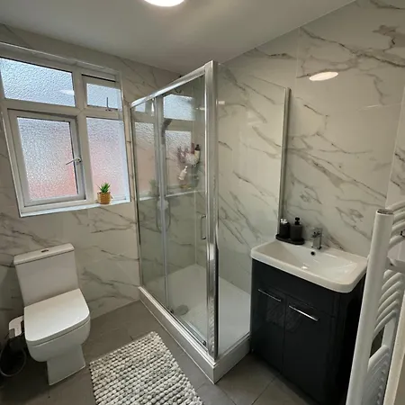 Elegant Estates Humble Abode Room 2 Manchester Esterno foto